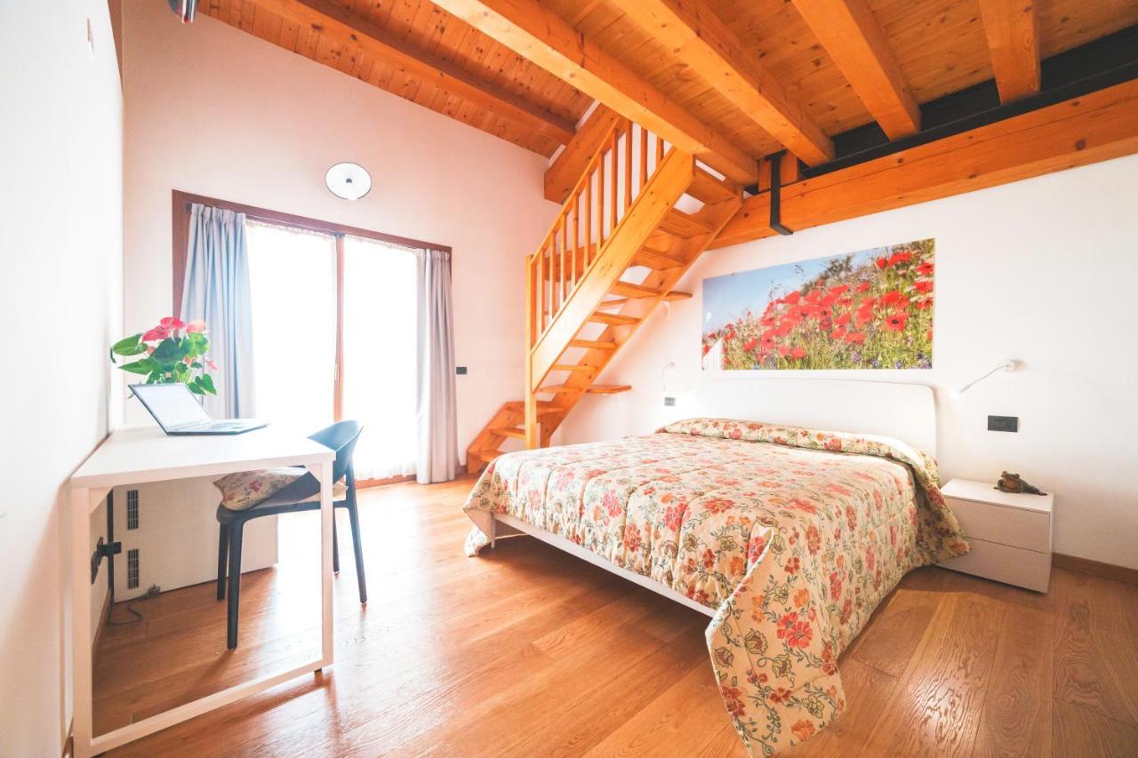 Bed and Breakfast Col Delle Rane Caerano Di San Marco Экстерьер фото