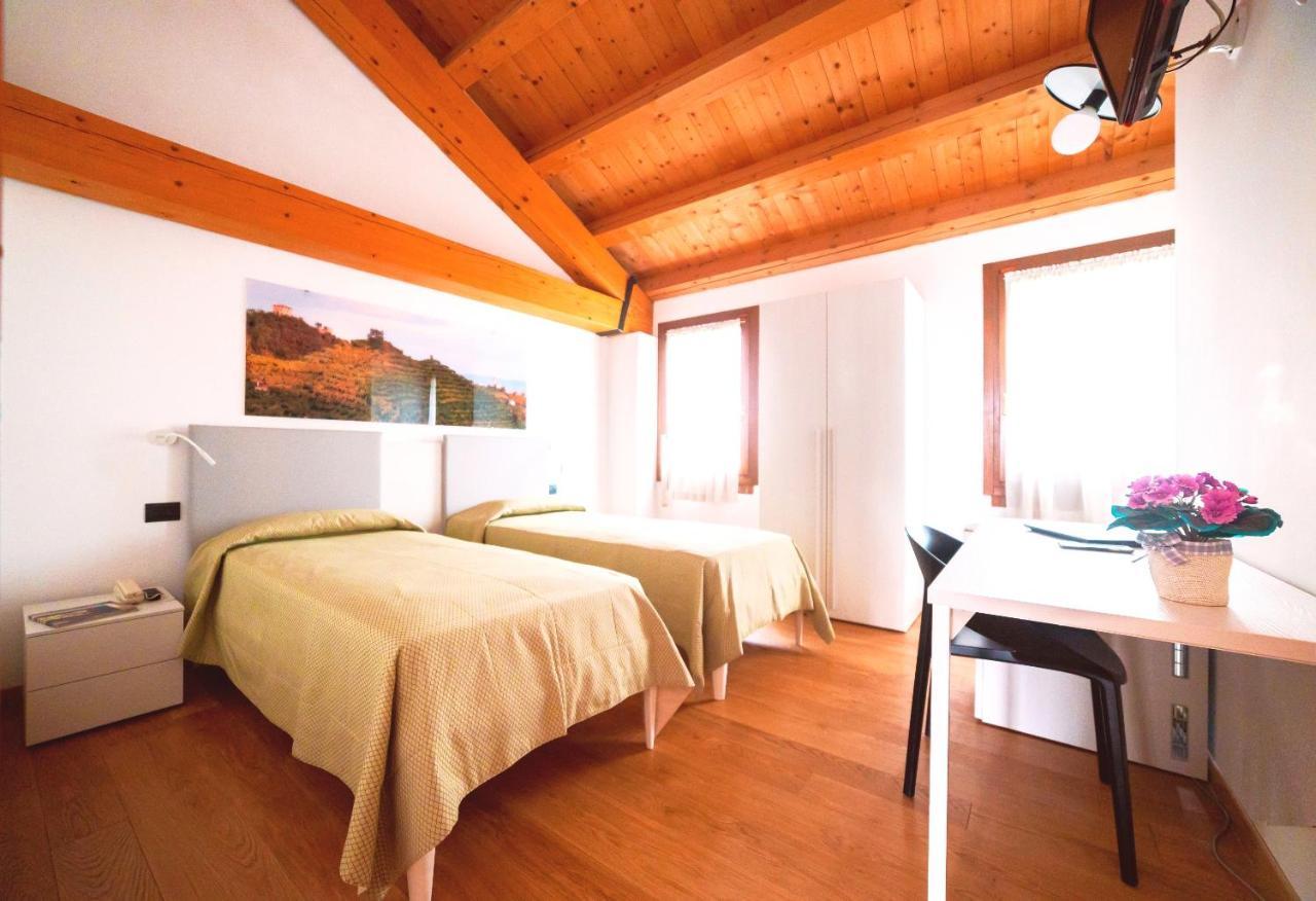 Bed and Breakfast Col Delle Rane Caerano Di San Marco Экстерьер фото